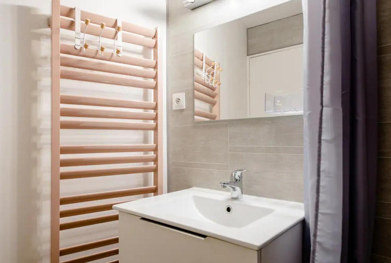Chez Lora Sdb Wc Prive Frigo Netflix Clim Docks Homestay Marseille